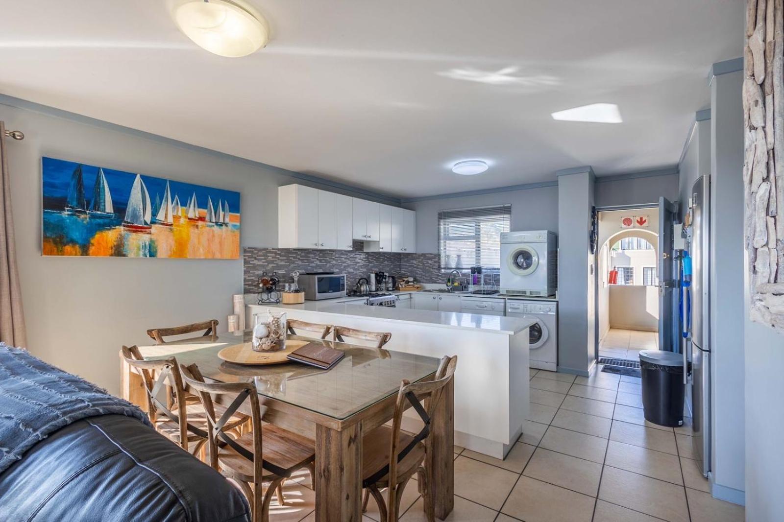 Ocean Life Apartment
